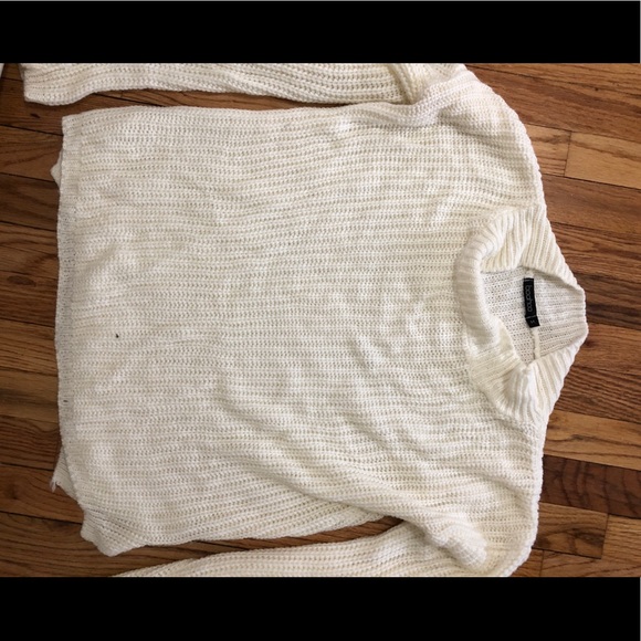 Cream sweater - Picture 1 of 2